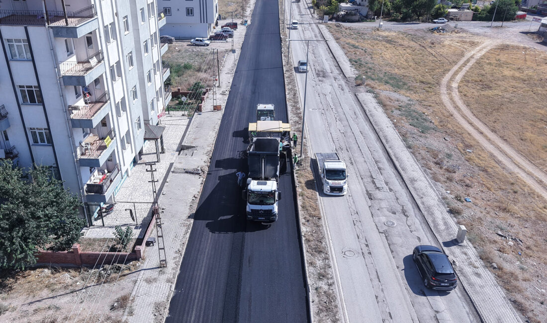 Büyükşehir Belediyesi, haftalık asfalt programı kapsamında 3 – 9 Ağustos