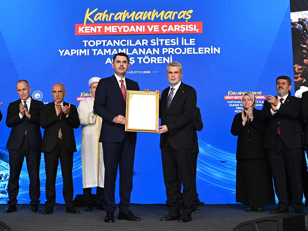 Bakan Kurum, İlk “Yeşil Ruhsat”ı Kahramanmaraş’a verdi! 1 Belge Takdimi