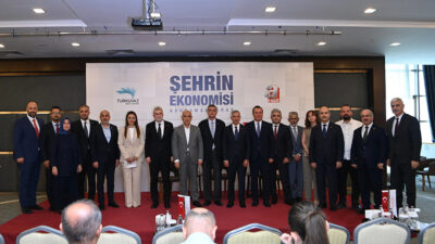 Kahramanmaraş’ın ekonomik geleceğinin ele alındığı “Şehrin Ekonomisi Kahramanmaraş” programına katılan