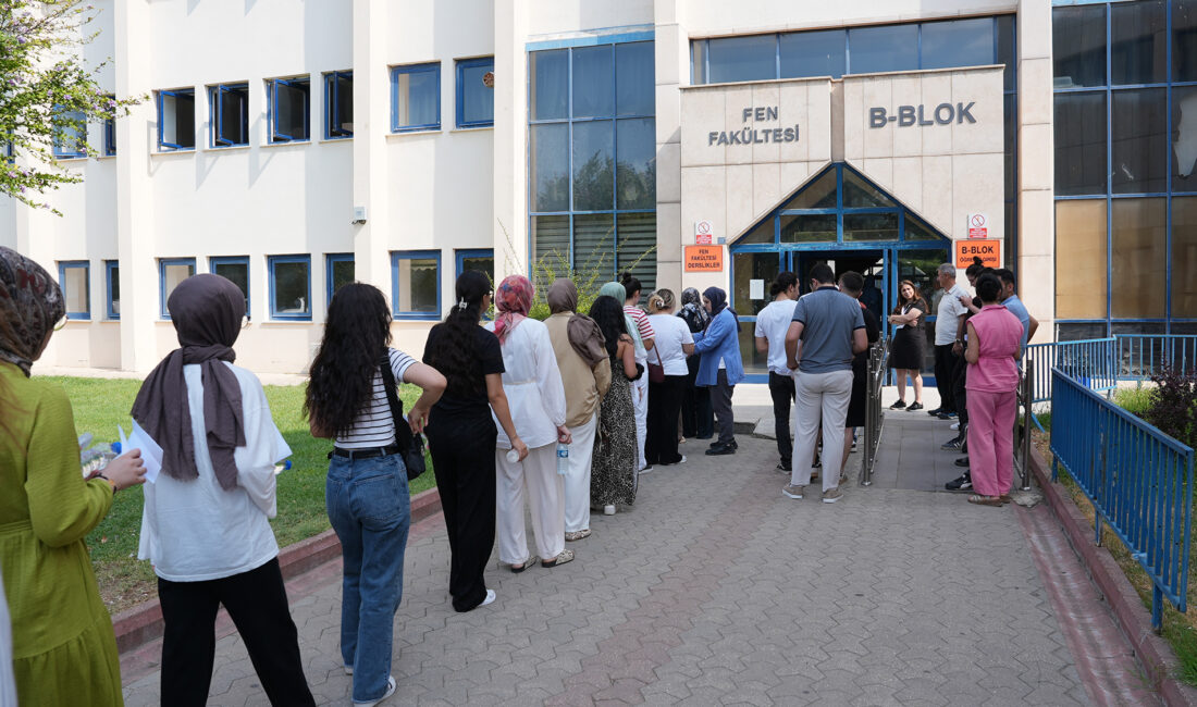 Büyükşehir Belediyesi, KPSS’ye hazırlanan 6 bin adaya sınav öncesi önemli