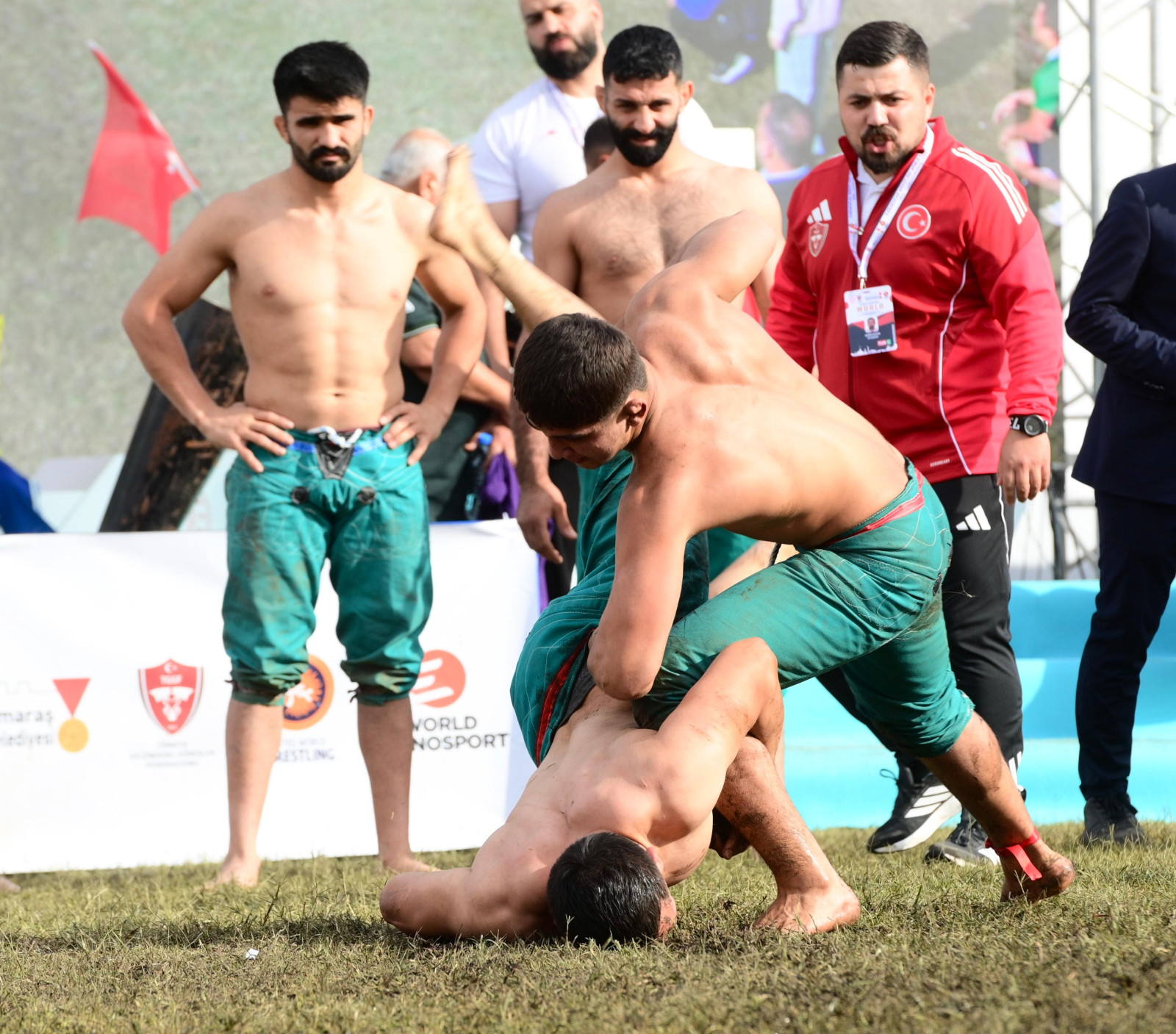 26 Yıllık Hasret Sona Eriyor; Karakucak Fuar Güreşleri Yeniden Er Meydanında! 1 Karakucak Guresi2
