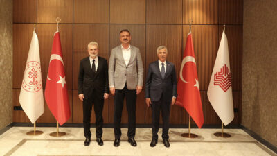 Kahramanmaraş Büyükşehir Belediye Başkanı Fırat Görgel, Vali Mükerrem Ünlüer ile