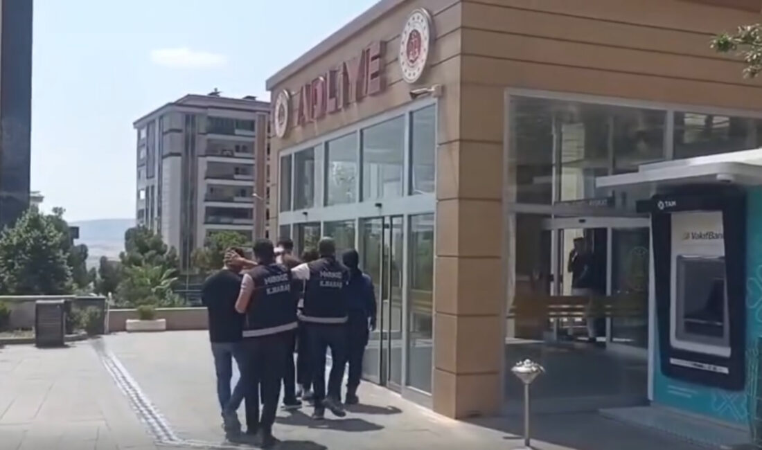Kahramanmaraş’ta polis ekiplerinin düzenlediği uyuşturucu operasyonunda 243 bin adet sentetik