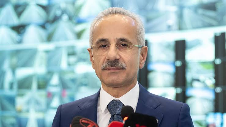 Ulaştırma ve Altyapı Bakanı Abdülkadir Uraloğlu, bölgenin uzun süredir beklediği