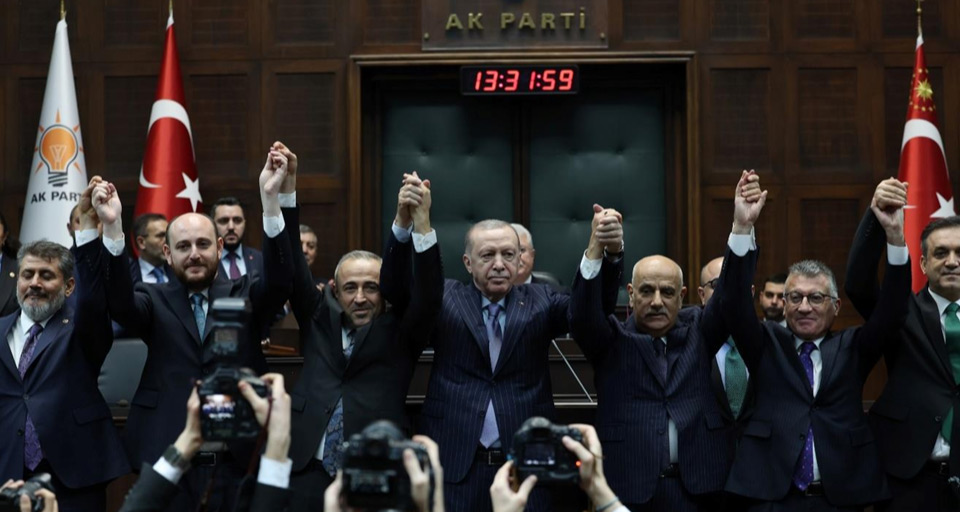 AK Parti’nin kuruluşunun 25. yıl dönümü dolayısıyla bir mesaj yayımlayan