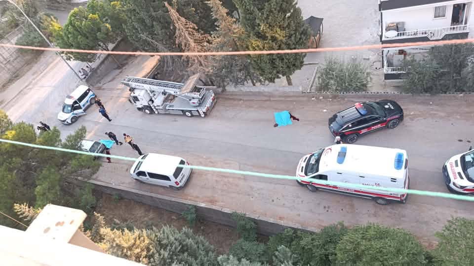 Kahramanmaraş’ın Onikişubat ilçesinde meydana gelen trajik olayda, sokak ortasında çıkan