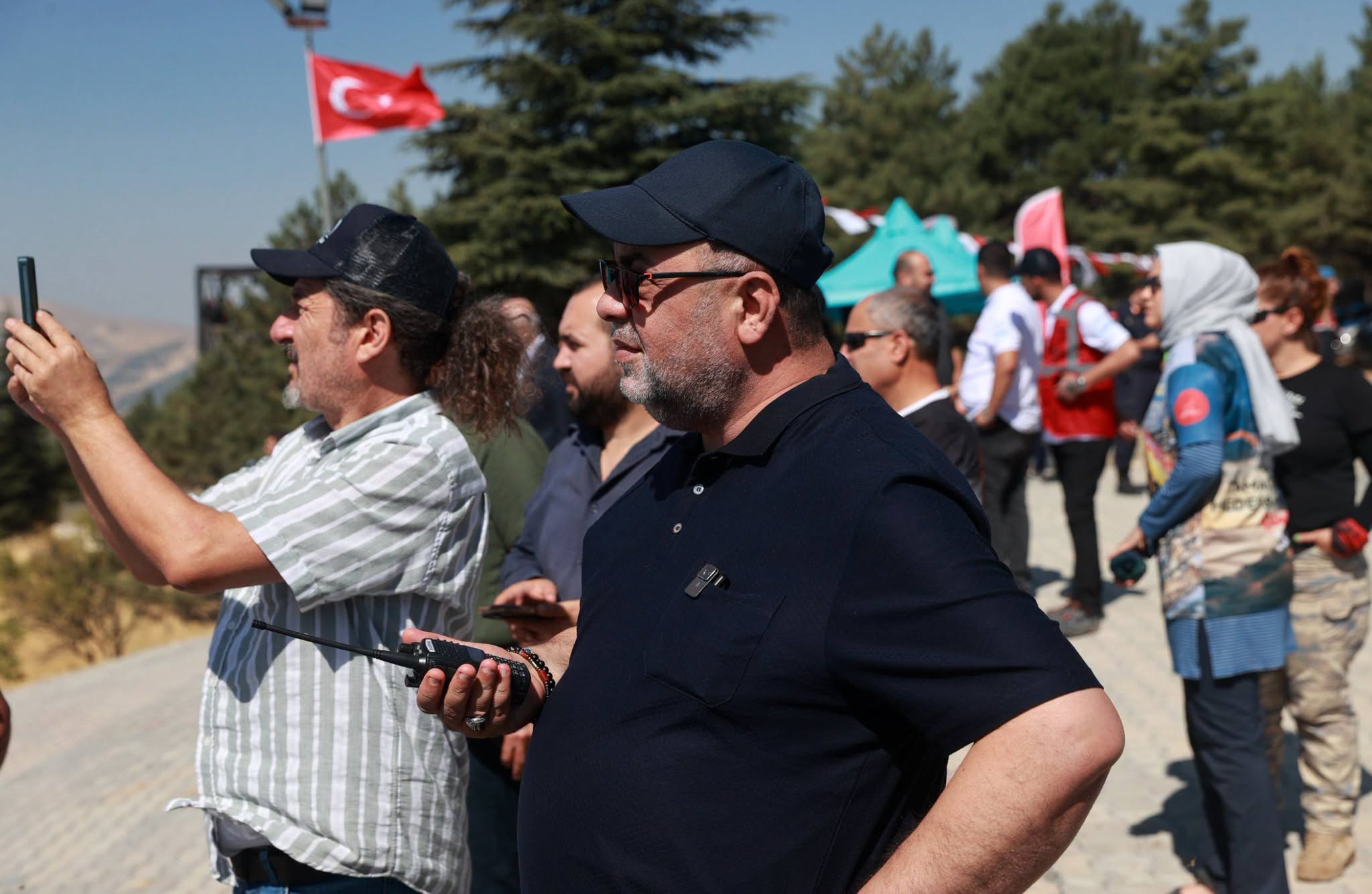 Kahramanmaraş’ta Adrenalin Dolu Festival! Yalnız Ardıç Paraşütçülere Ev Sahipliği Yapıyor 1 802504071 2168965203973198 7225012254594427802 n