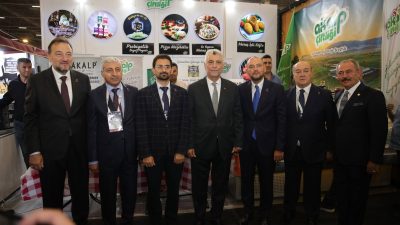 Ticaret Bakanı Ömer Bolat, MÜSİAD EXPO 2026 kapsamında fuarda stant
