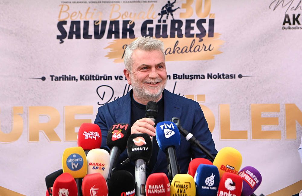 30. Geleneksel Bertiz Boyalı Şalvar Güreşi müsabakalarına katılan Başkan Fırat
