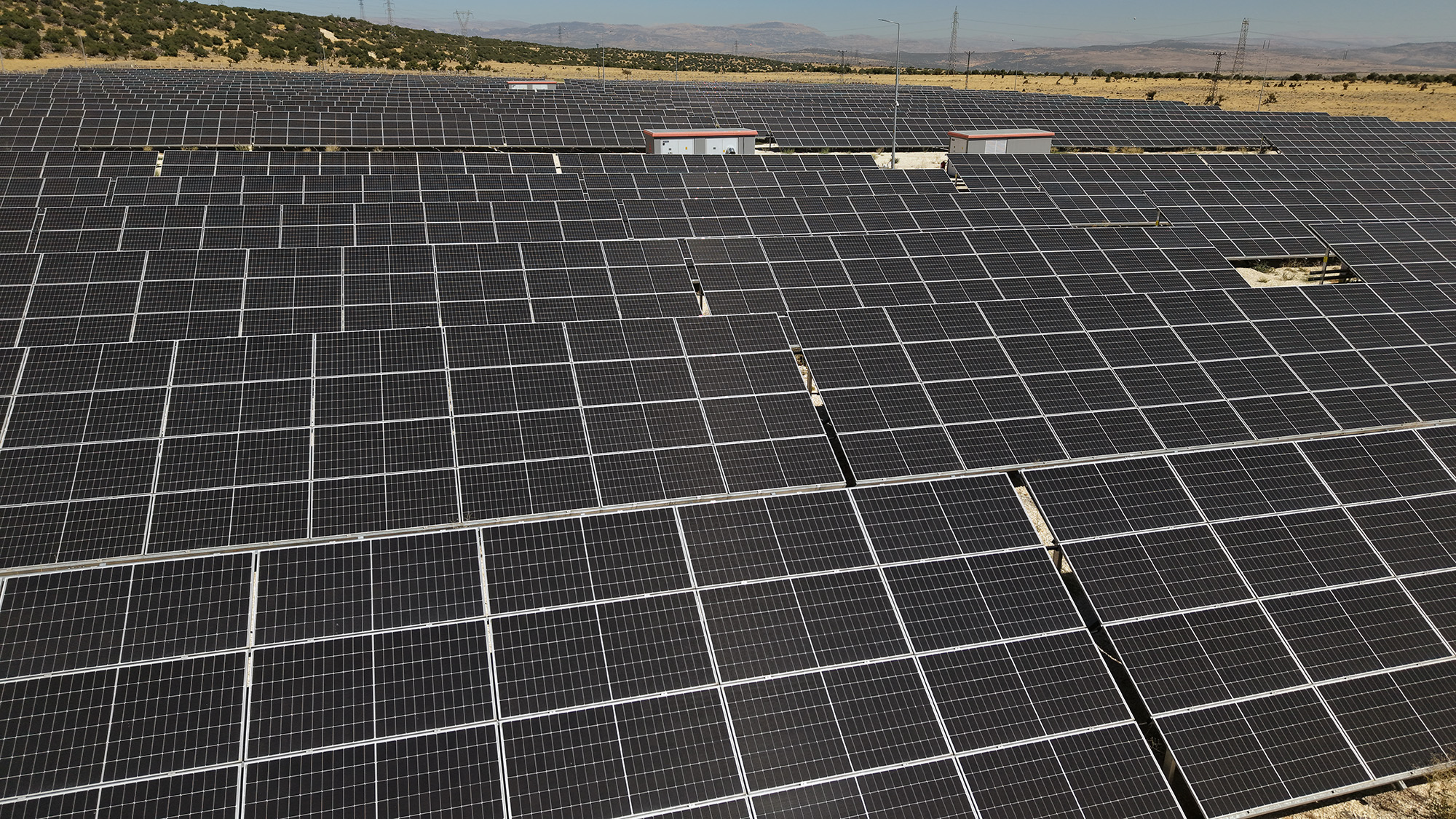 Büyükşehir Belediyesi Güneş Enerji Santrali tam kapasite üretime devam ediyor.