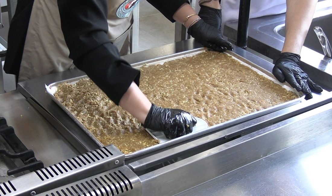 Onikişubat Belediyesi Gastronomi Merkezi, Kahramanmaraş’ın önemli tarımsal değerlerinden Çağlayancerit cevizinin