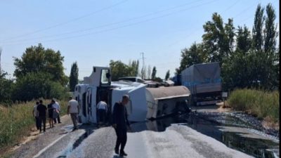 Kahramanmaraş’ın Pazarcık ilçesinde petrol türevi taşıyan tanker ile çekicinin çarpışması