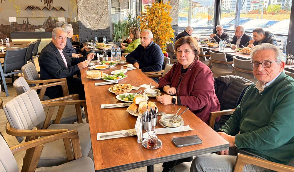 Kahramanmaraş Eğitim Vakfı tarafından Ankara’da düzenlenen Maraş Paçası Şenliği, Başkent’te