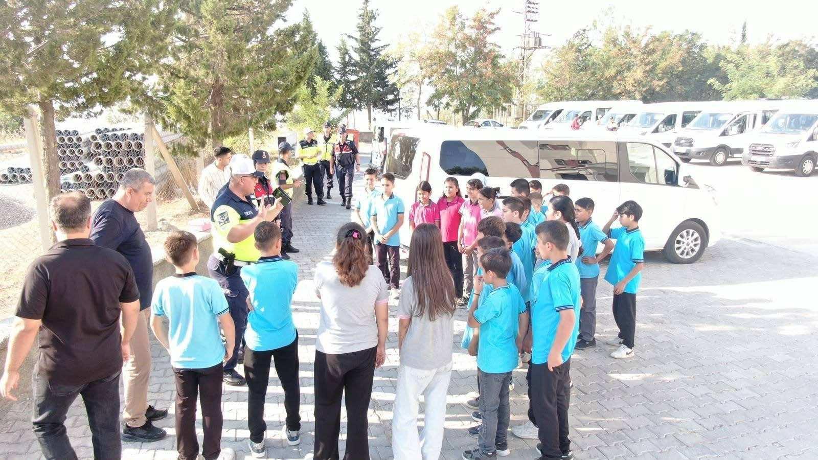 Kahramanmaraş’ta Okul Çevrelerinde Jandarmadan Güvenlik Denetimi! 1 489b001e f018 447c ba5b 00685a101a1b