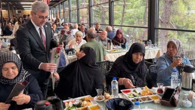 1 Ekim Dünya Yaşlılar Günü dolayısıyla Kahramanmaraş Büyükşehir Belediyesi tarafından