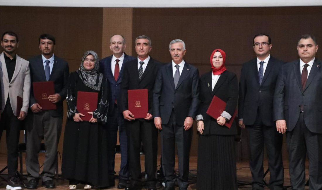 Kahramanmaraş Valisi Mükerrem Ünlüer, Camiler ve Din Görevlileri Haftası programında