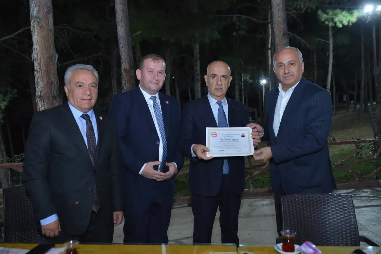 Vahit Kirişci Dulkadiroğlu’nda Muhtarlarla Buluştu! Mahallelerin Talepleri Masaya Yatırıldı 1 841261084 1637286264655512 60889810066451719 n