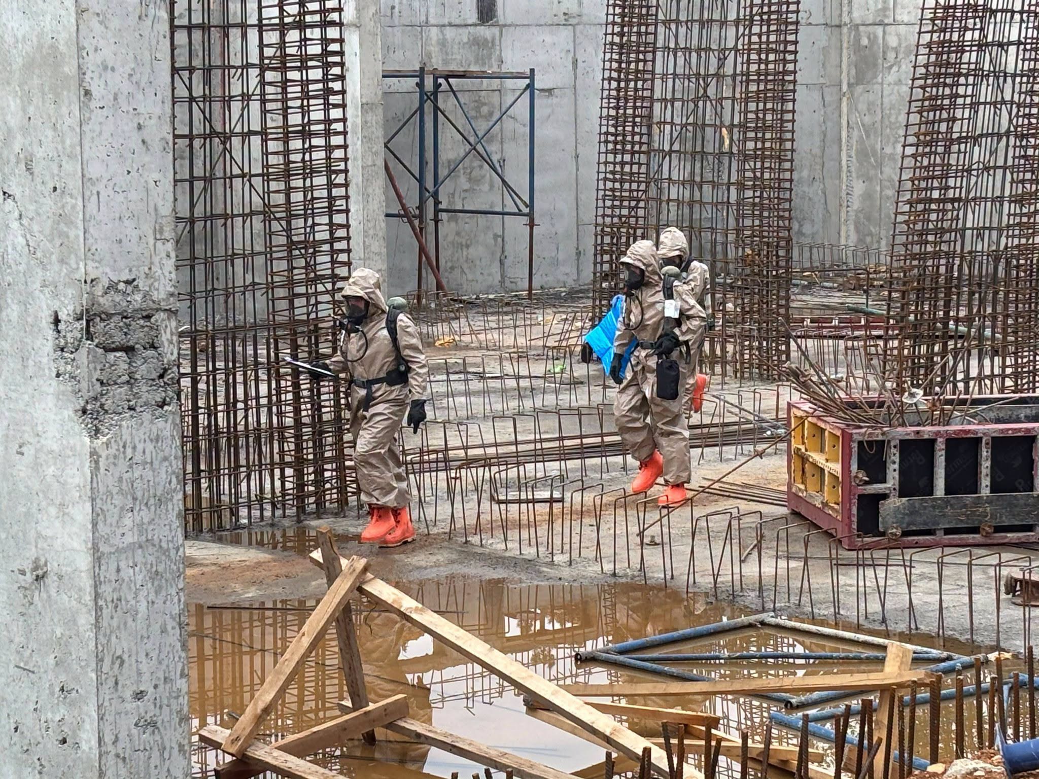 Kahramanmaraş’ın Onikişubat ilçesinde, okulun bitişiğindeki inşaat alanından sızan şüpheli koku