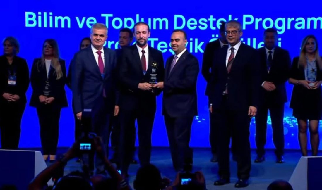 Kahramanmaraş İl Milli Eğitim Müdürlüğü’nün yürüttüğü “Kahraman Şehir Bilimle Şenleniyor