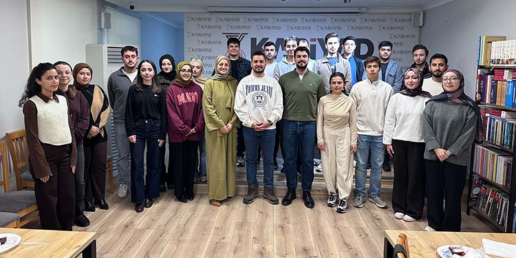 Genç Kahramanmaraşlılar Derneği, yeni eğitim ve öğretim döneminde üniversiteli gençleri