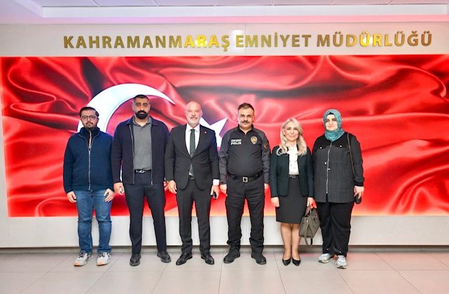 Kahramanmaraş Eczacılar Odası Başkanı Ebru Kaya, İl Emniyet Müdürü Beyti