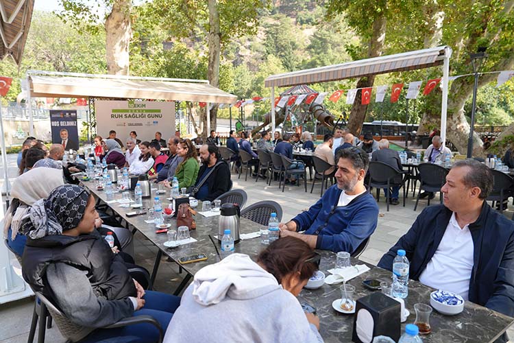 Büyükşehir Belediyesi, 10 Ekim Dünya Ruh Sağlığı Günü dolayısıyla Toplum