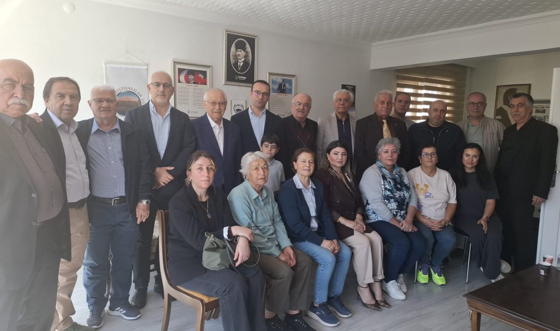 Ankara Kahramanmaraş Dernekleri Federasyonu, düzenlenen pazar kahvaltısında başkentte yaşayan Kahramanmaraşlılarla