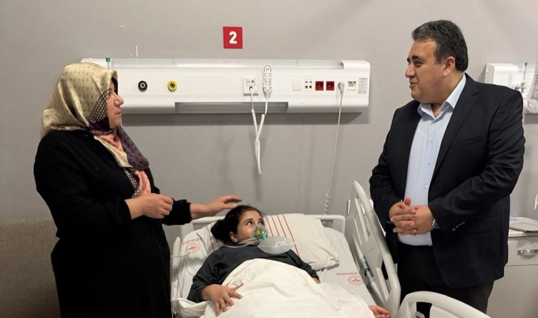 Kahramanmaraş’ın Onikişubat ilçesinde yoğun kokudan etkilenerek hastaneye kaldırılan öğrencileri AK