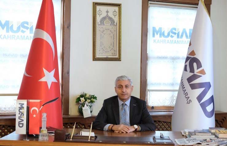 MÜSİAD Kahramanmaraş Şube Başkanı Şerafettin Özcan, annelerini kaybeden CHP Kahramanmaraş