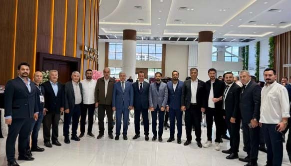 MÜSİAD Kahramanmaraş Şube Başkanı Şerafettin Özcan ve yönetim kurulu üyeleri,