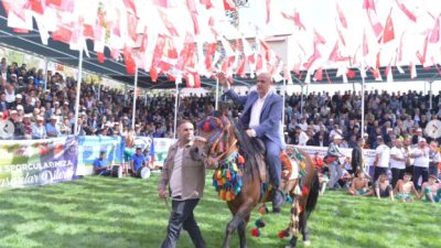 Kahramanmaraş’ta düzenlenen 15. Bertiz Baydemirli Geleneksel Kısa Şalvar Güreş Festivali’ne
